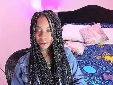 Pauline Fox online show from 04/14/26, 03:45