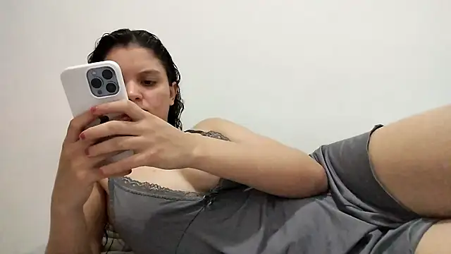 isabelly08ty online show from 11/19/25, 06:08