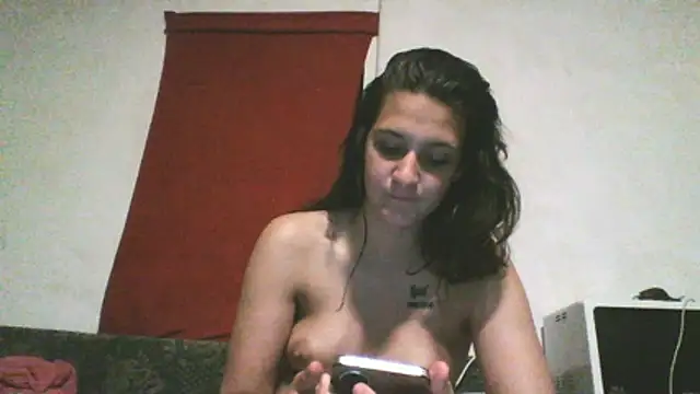 Snapshot of Themaskedgirl21 chatting on 06/13/26, 11:46 Themaskedgirl21 online show from 06/13/26, 11:46