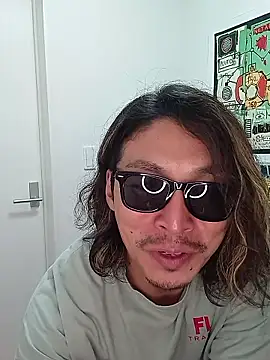 specialz0831 online show from 11/17/25, 12:55