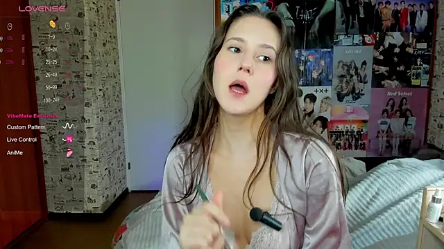 LucyRose3 online show from 11/03/25, 05:31