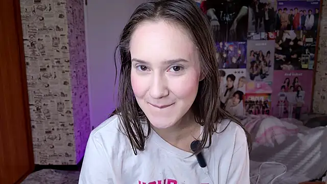 LucyRose3 online show from 12/19/25, 03:41