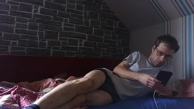 vers92 seb online show from 10/26/25, 12:11