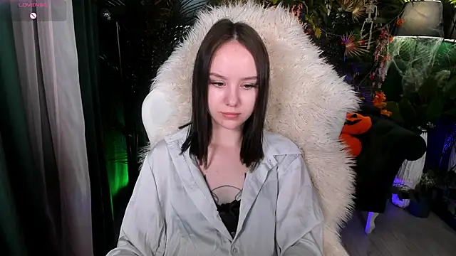 MarySparkle online show from 10/27/25, 04:05