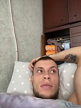 Snapshot of PUER4IK chatting on 10/11/25, 07:18 PUER4IK online show from 10/11/25, 07:18