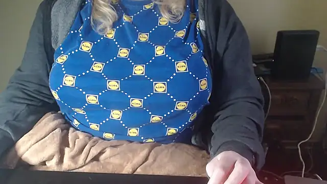 LunoviaXL online show from 03/28/26, 06:51