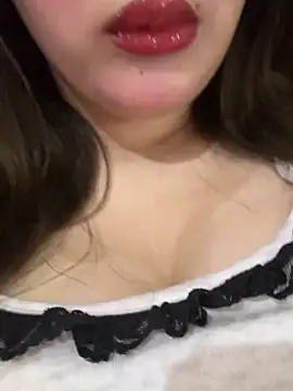 Snapshot of oryanna_sex chatting on 05/06/26, 05:51 oryanna sex online show from 05/06/26, 05:51