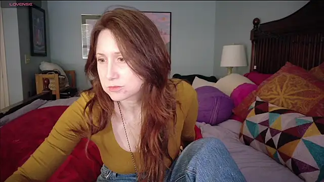 Snapshot of MommyGoddessL chatting on 05/12/26, 06:05 MommyGoddessL online show from 05/12/26, 06:05