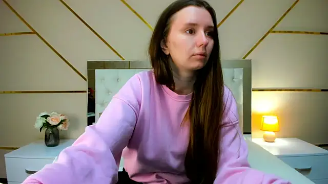 BeatriceAddams online show from 10/04/25, 09:02