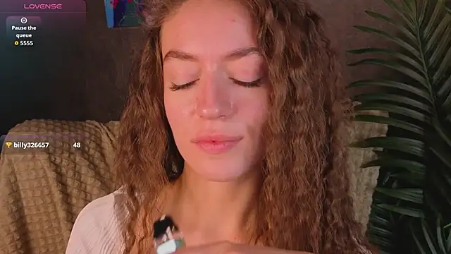 Agnes Wells online show from 03/10/26, 08:08