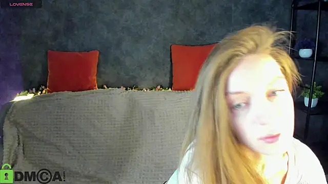 Agnes Wells online show from 04/26/26, 01:14