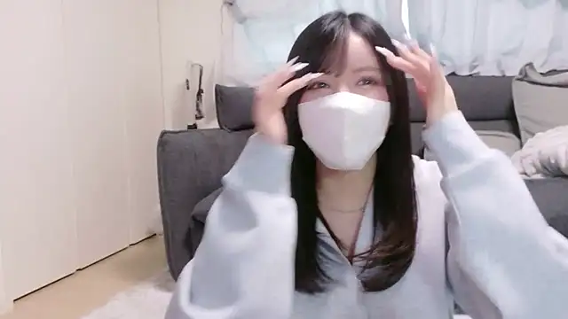 moemilk online show from 04/01/26, 12:22