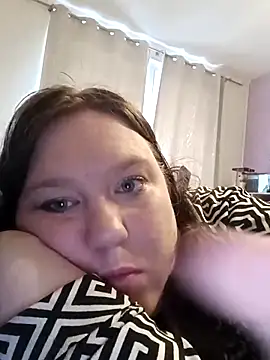 Feuchtekitty92xh online show from 10/15/25, 08:47