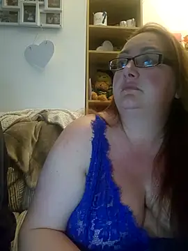 Luscious-LucyXX online show from 04/30/26, 08:04