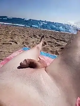 Snapshot of kellyts29 chatting on 09/15/25, 09:42 kellyts29 online show from 09/15/25, 09:42