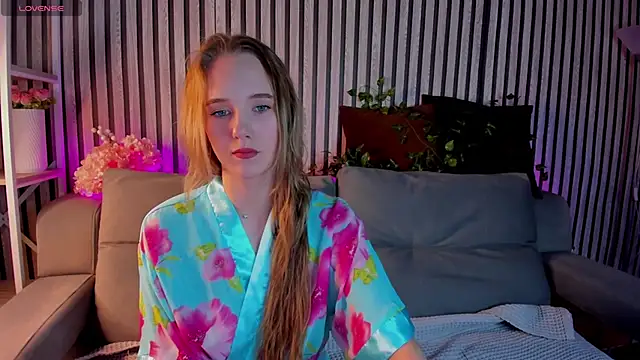 Casey Sweeet online show from 04/13/26, 02:11