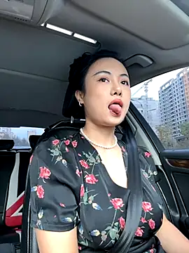 wen521 online show from 09/29/25, 01:00