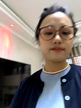 wen521 online show from 10/02/25, 10:00