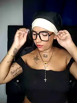 Snapshot of Vale_Nikol21 chatting on 01/19/26, 01:09 Vale Nikol21 online show from 01/19/26, 01:09