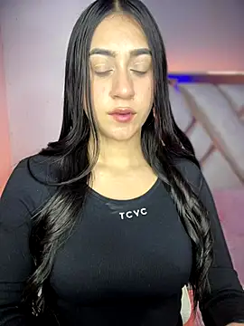 isabela l online show from 09/28/25, 02:50