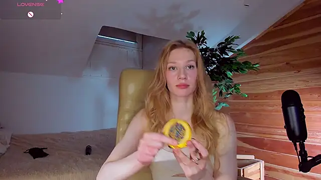 AuroraShoww online show from 11/27/25, 12:29