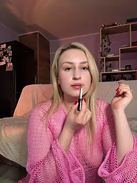 Snapshot of KassandraTress chatting on 05/14/26, 06:04 KassandraTress online show from 05/14/26, 06:04