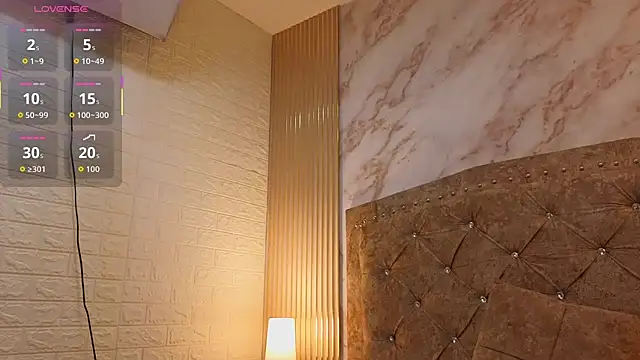 AnastasiaColeman online show from 11/21/25, 07:56