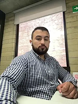 Snapshot of DoctorArabe3 chatting on 10/14/25, 02:07 DoctorArabe3 online show from 10/14/25, 02:07