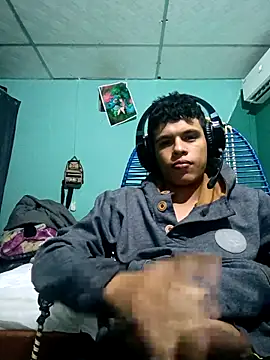 Snapshot of Batm01 chatting on 11/01/25, 03:19 Batm01 online show from 11/01/25, 03:19