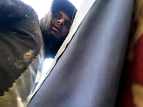 Snapshot of ParousFlow chatting on 11/29/25, 12:30 ParousFlow online show from 11/29/25, 12:30