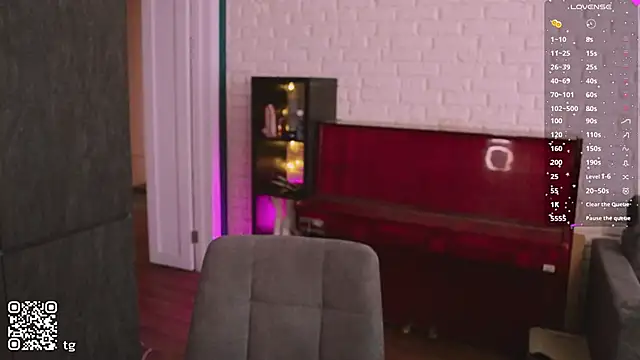 KendalHottt online show from 10/15/25, 04:34