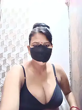 varnika online show from 06/18/26, 12:53