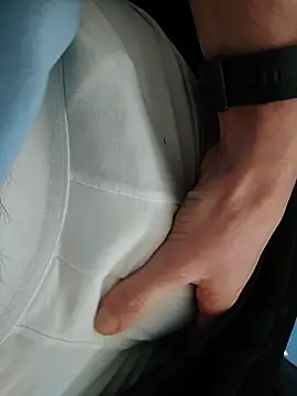 Snapshot of MyDick4You666 chatting on 02/17/26, 11:07 MyDick4You666 online show from 02/17/26, 11:07