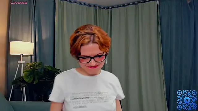 EdlinGathright online show from 10/11/25, 04:12