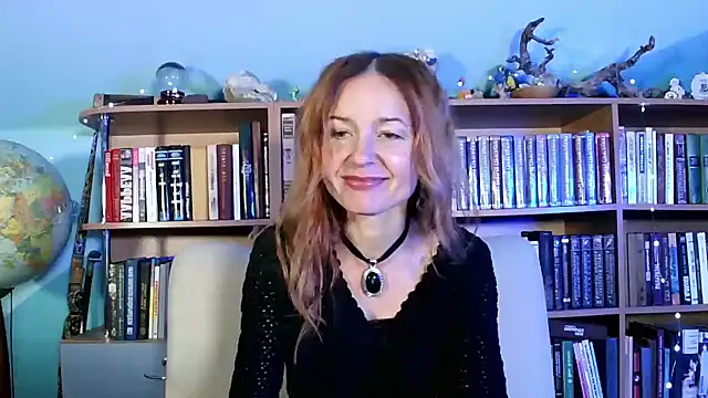 Foxilady357 online show from 10/31/25, 03:35