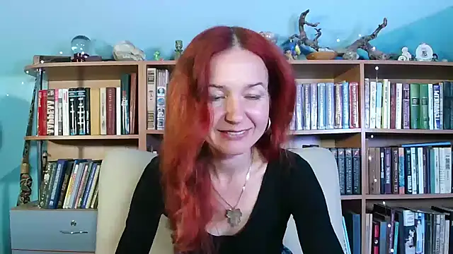 Snapshot of Foxilady357 chatting on 04/25/26, 01:41 Foxilady357 online show from 04/25/26, 01:41