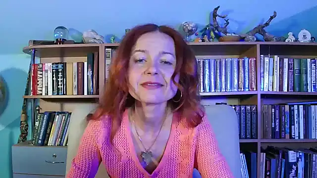 Snapshot of Foxilady357 chatting on 04/30/26, 01:39 Foxilady357 online show from 04/30/26, 01:39