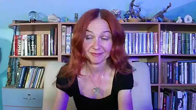 Snapshot of Foxilady357 chatting on 05/26/26, 02:24 Foxilady357 online show from 05/26/26, 02:24