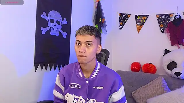 yulian vasquez online show from 10/27/25, 12:20