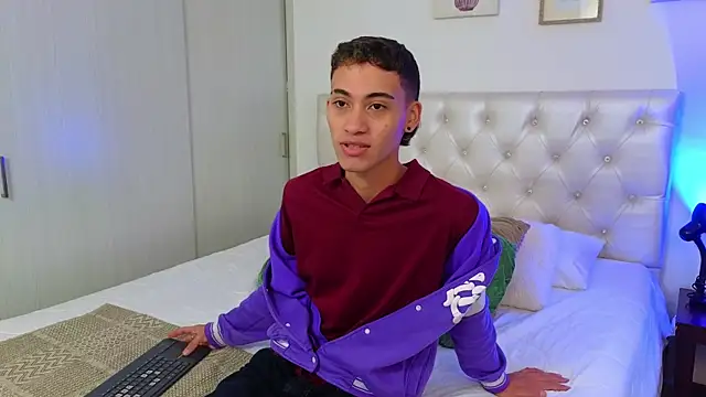 yulian vasquez online show from 01/14/26, 07:30