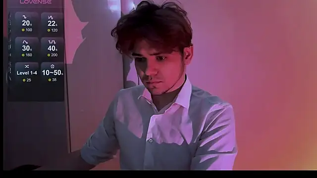 Snapshot of 1RobertTT chatting on 09/12/25, 08:31 1RobertTT online show from 09/12/25, 08:31