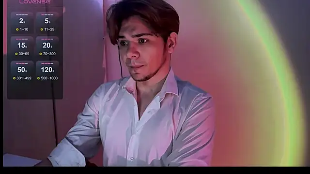 Snapshot of 1RobertTT chatting on 10/06/25, 08:50 1RobertTT online show from 10/06/25, 08:50