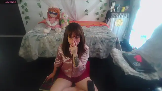 Mitsuha gate online show from 04/22/26, 01:12