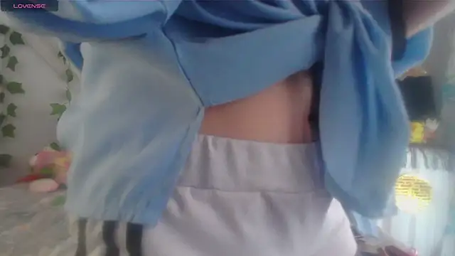 Mitsuha gate online show from 04/24/26, 03:47
