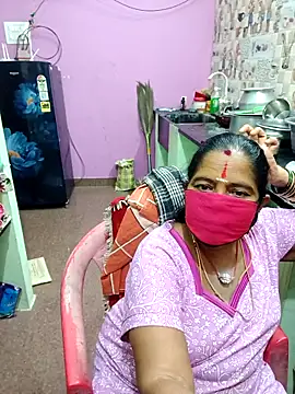 Snapshot of amuthasree chatting on 10/18/25, 05:57 amuthasree online show from 10/18/25, 05:57