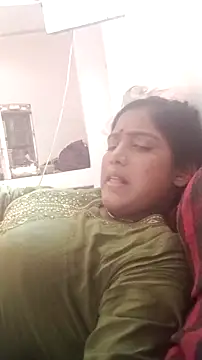 Snapshot of Guriya0076 chatting on 05/14/26, 03:57 Guriya0076 online show from 05/14/26, 03:57