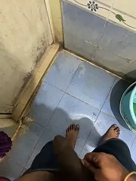 Snapshot of kissyou__89 chatting on 09/24/25, 02:42 kissyou  89 online show from 09/24/25, 02:42