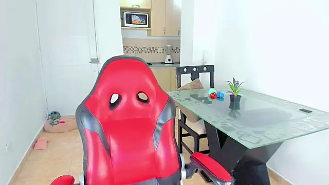 alexandra cute online show from 10/15/25, 05:51