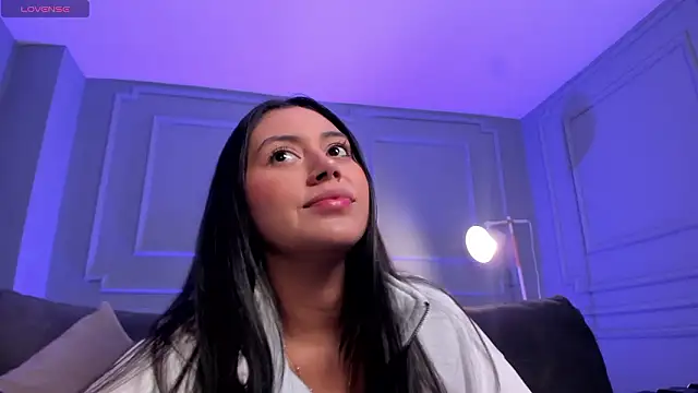 AmbarJames  online show from 02/03/26, 12:10