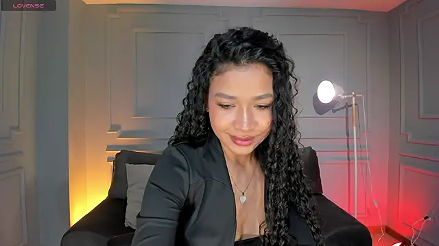 SophieHouston  online show from 11/14/25, 04:00